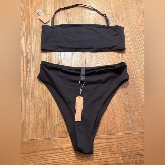 SKIMS Other - Skims recycled Bando bikini New with tags size large color is onyx